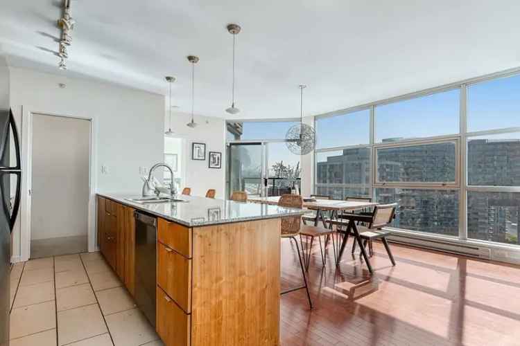 Yaletown Condo for Sale in Nova Vancouver