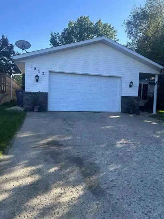 House For Rent in Ponoka, Alberta