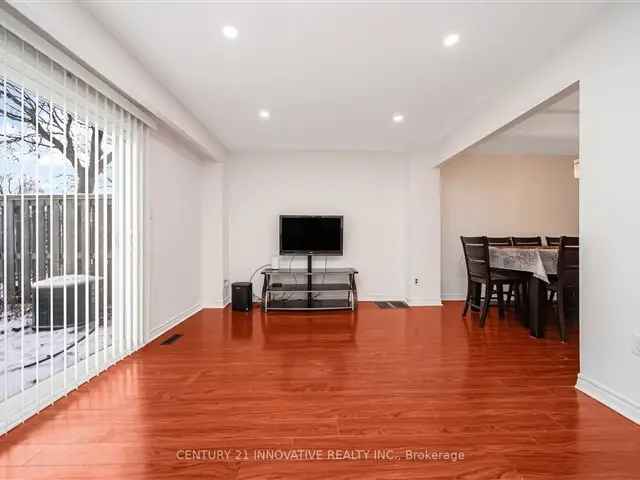 4 1 Bedroom Townhome in Mississauga Near Cooksville GO