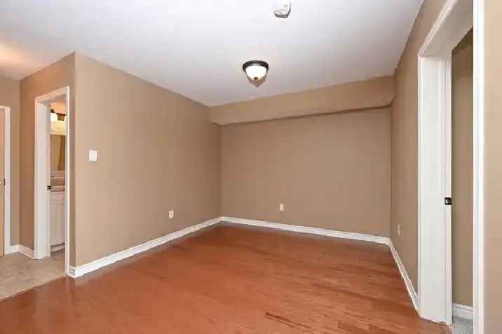 Beautiful & Quiet 2 Bedroom 2 Bathroom Condo