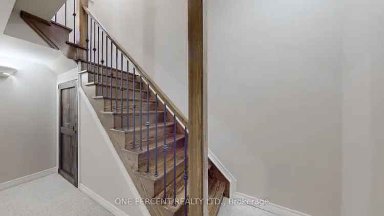 Gorgeous Freehold 3 Bedroom Townhouse in Oakville