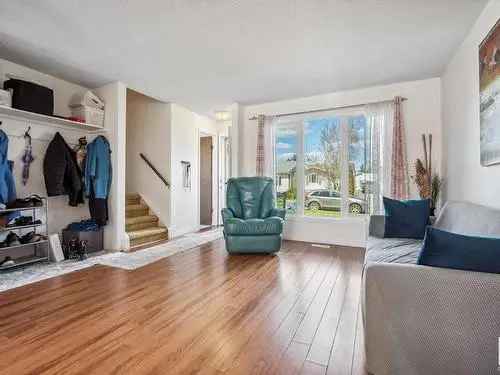 4 Bedroom Half Duplex in Fraser Edmonton