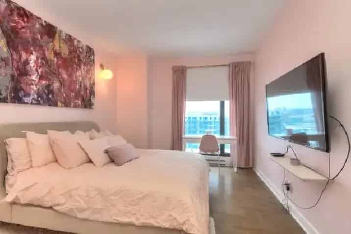 Luxury 2-Bed Condo with Stunning Water Views