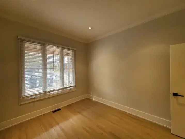 Rent Chic 2 Bedroom Apartment in Trinity with Modern Features