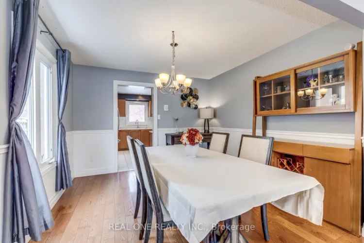 House For Sale in 1389, Heritage Way, Oakville, Ontario