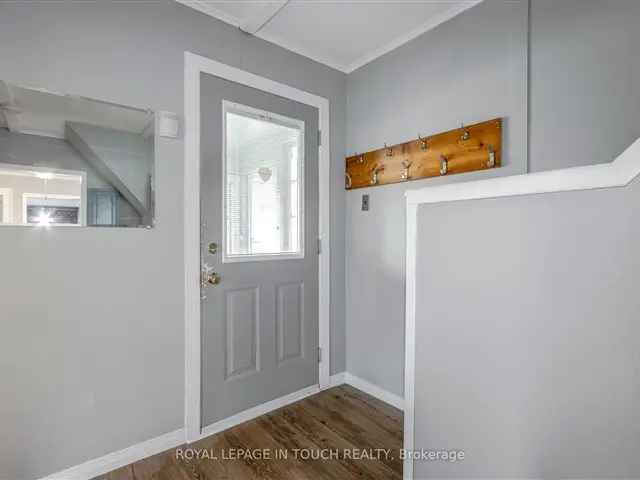 House For Sale in Midland, Ontario