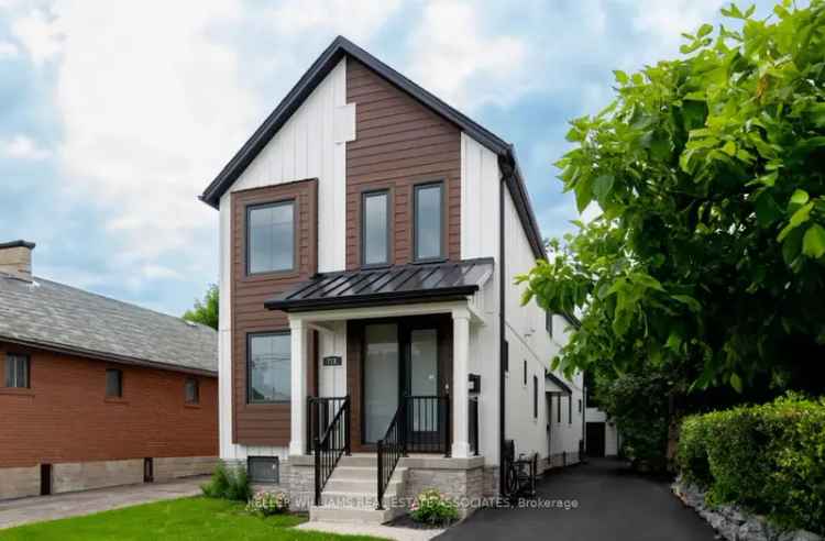 House For Sale in Mississauga, Ontario