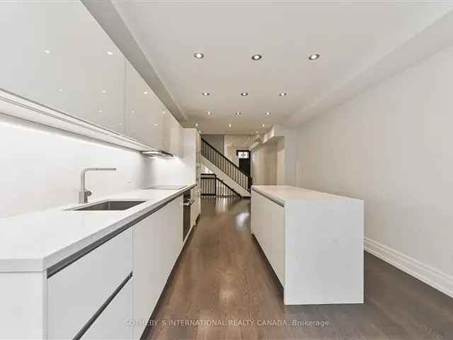 Spectacular Yorkville Home - Tastefully Renovated