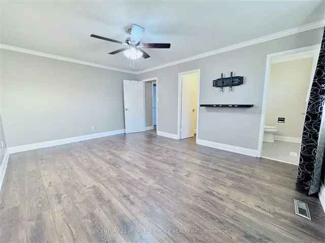 House For Sale in Brampton, Ontario