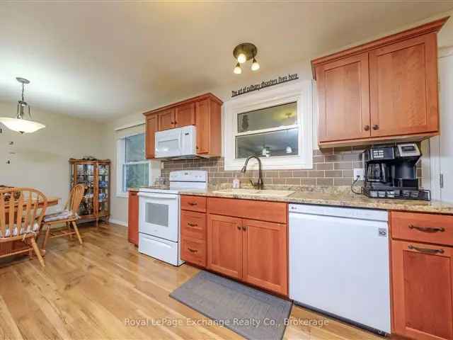 Lake Huron Beachside Bungalow 3 BR Updated Open Concept