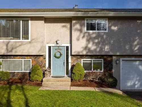 5 Bedroom Split Entry Home with Mountain Views