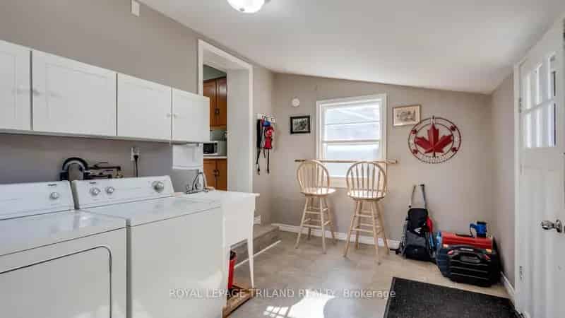 173 Centre Street E Strathroy 2 Bedroom Home Near Schools and Highway 402