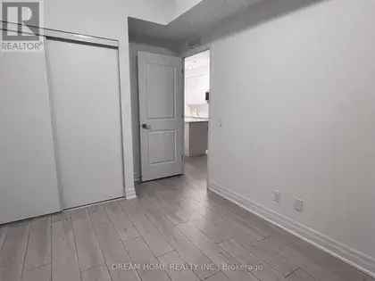 1 room apartment of 774 m² in Mississauga