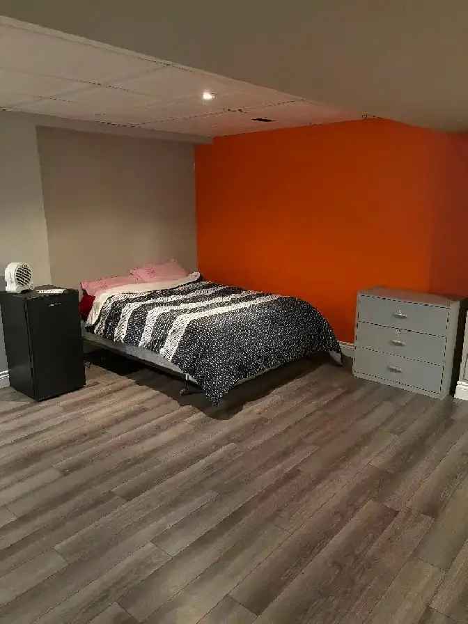 Room for Rent $600 in Barrhaven Ottawa