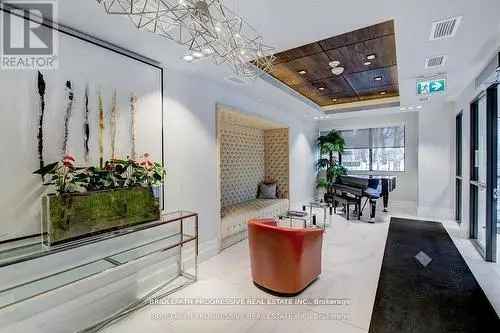 Leaside Condo for Sale 2 Beds Plus Den 4 Parking Spots