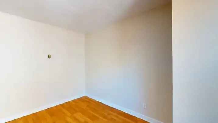 Bachelor Apartment for Rent – Pet Friendly – Move In Now!