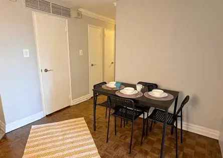 1 room apartment of 182 m² in Toronto