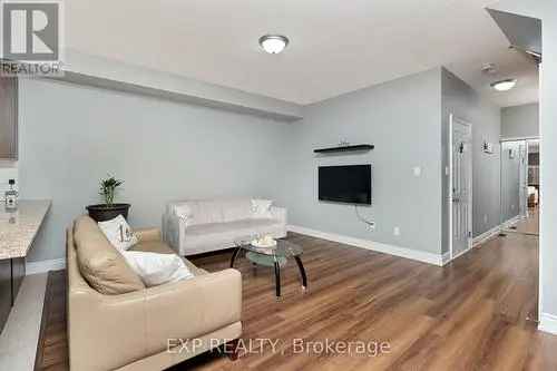 3 1 Bedroom Townhouse Whitby Family Friendly Neighbourhood