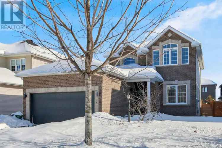 Stunning 3 1 Bedroom Home in Stittsville with Saltwater Pool and Hot Tub