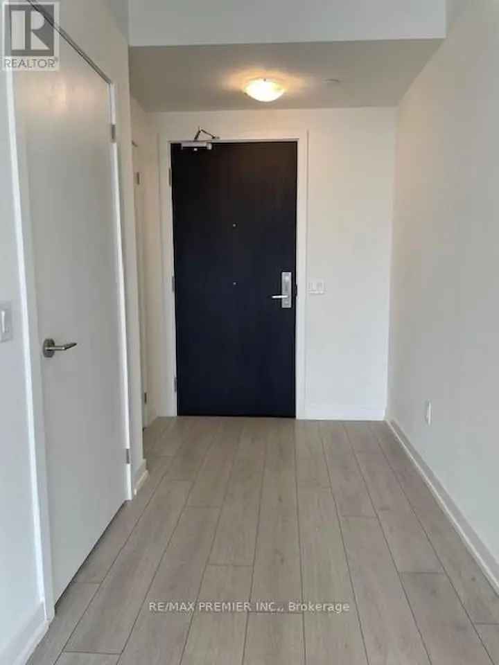 996 Sq Ft Corner Unit Kitchener Downtown 2 Beds 2 Baths Amazing City Views