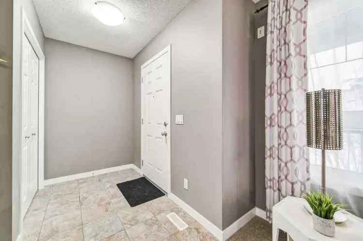 House For Rent in Calgary, Alberta