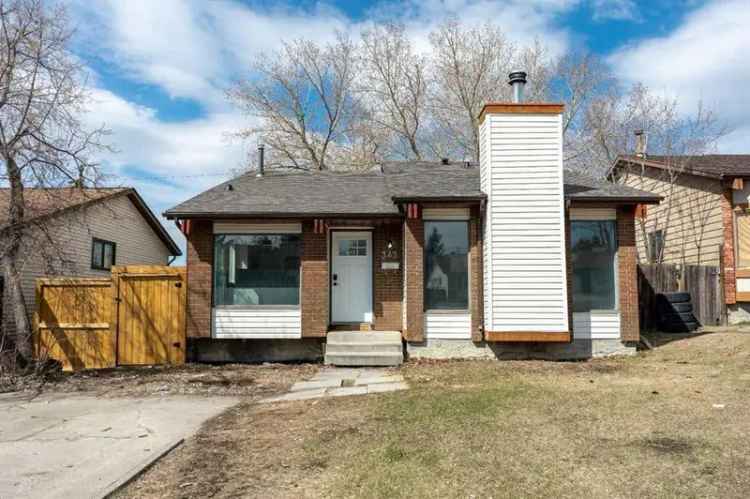 Renovated 4 Bedroom 2.5 Bath Split Home in Ranchlands