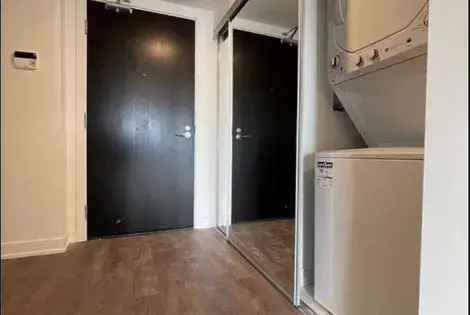 2530 m² 2 Room Apartment in Toronto Downtown