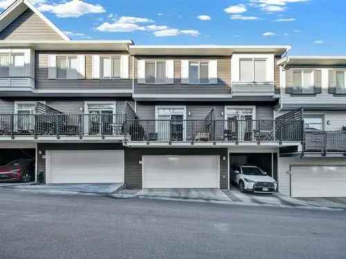 4 Bedroom Townhouse in Surrey Bear Creek Modern Design