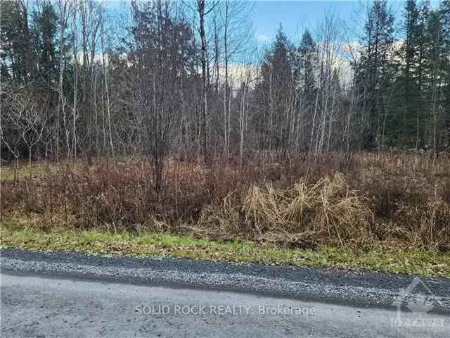 0.863 Acre Lot Ready for Dream Home - Ottawa Rockland