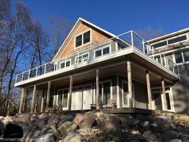 House For Sale in 545, Eckford Avenue, Southampton, Ontario