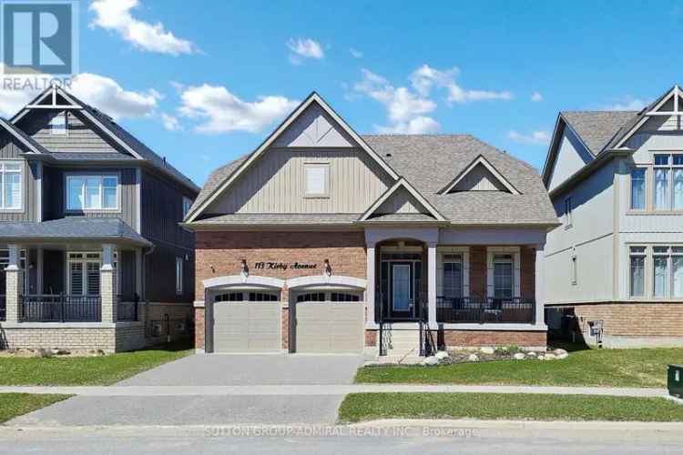 Collingwood 3 Bed 3 Bath Home Near Beach