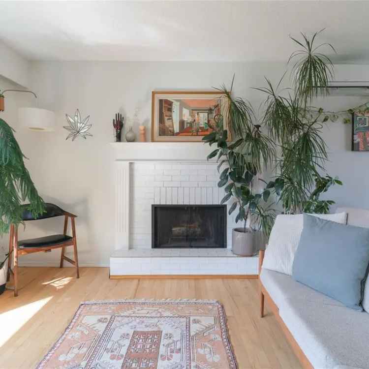 3 Bed 2 Bath Family Home in Upper Lantzville with Ocean Views
