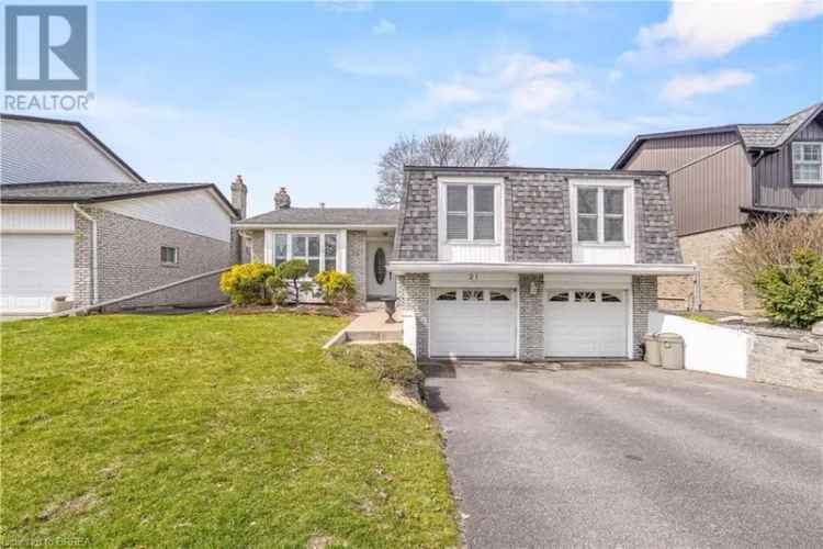 4 Bedroom 3 Bathroom Side Split in Mayfair with In-Law Suite Potential