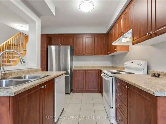 Townhouse For Rent in Whitchurch-Stouffville, Ontario