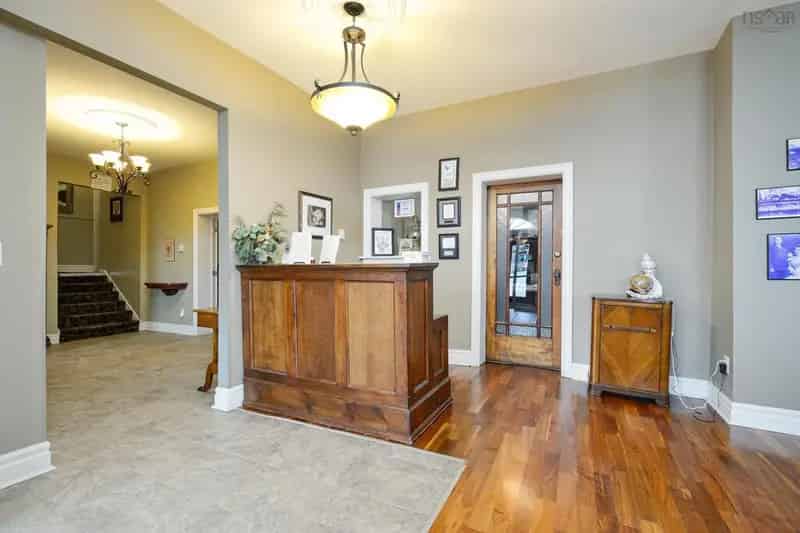 For Sale Boutique Hotel in Downtown Sydney with Diverse Accommodations