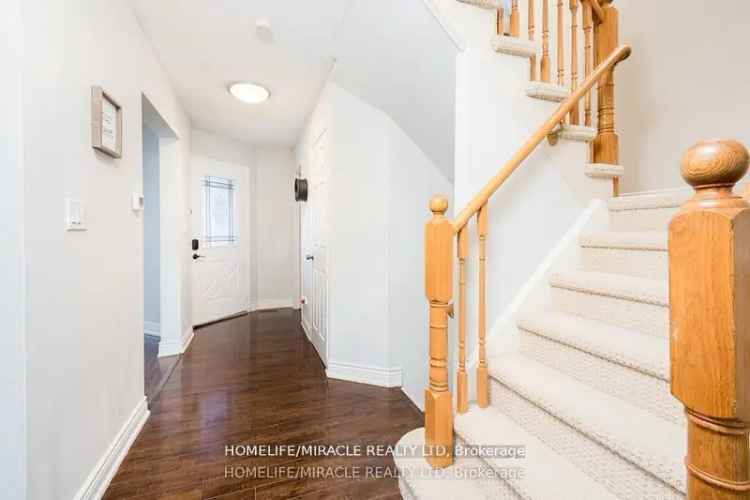 House For Sale in Mississauga, Ontario