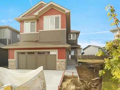 New Pacesetter Home in Quarry Landing, Edmonton