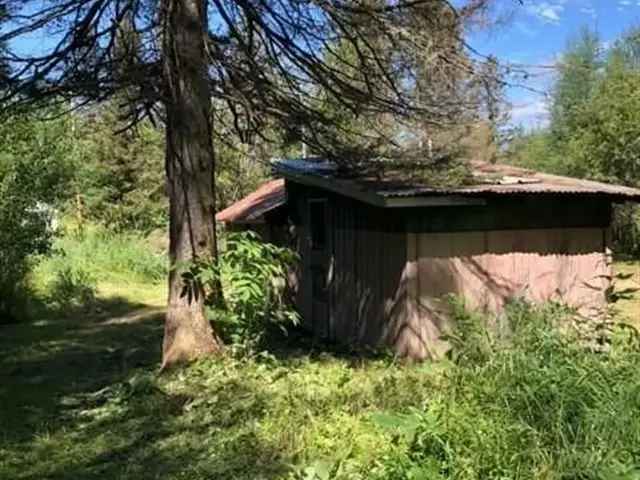 26 Acres Private Getaway Little Cabin Outhouse Storage Buildings