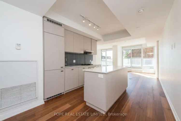 Luxury 2-Bedroom Condo in Hillcrest Village