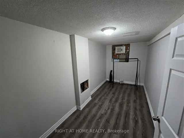 House For Sale in Markham, Ontario