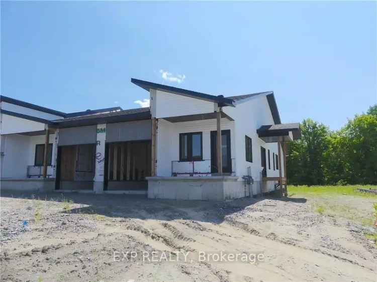 House For Sale in Renfrew, Ontario