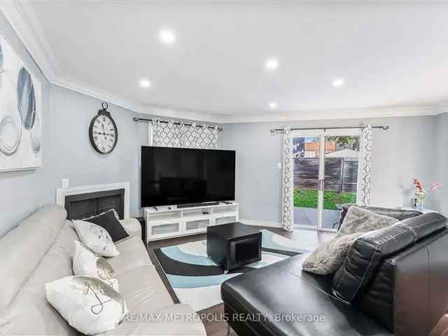 Charming 4 1 Bedroom Semi Detached Home in Central Park Brampton