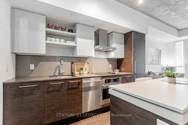 Condo For Sale in 1030, King Street West, Toronto, Ontario