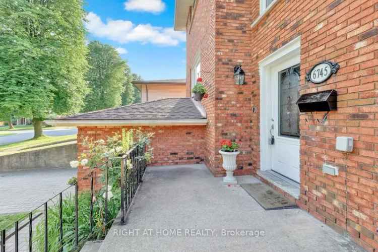 House For Sale in Niagara Falls, Ontario