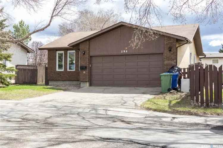 Great Family Home in Englewood