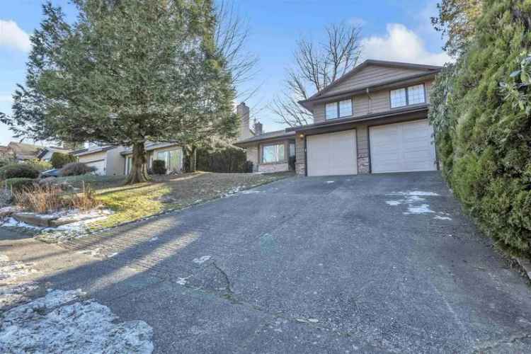 East Abbotsford Family Home near Schools and Parks