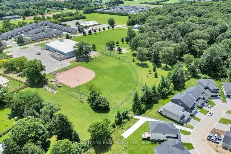 House For Sale , 22701, Adelaide Road, Strathroy-Caradoc, Ontario