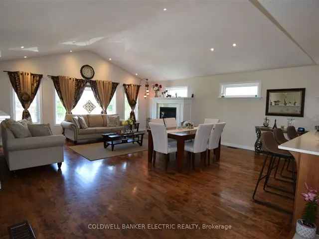 House For Sale in Peterborough, Ontario