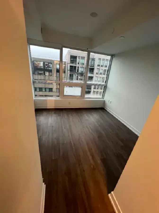 $2800 brand new luxury  condo for rent by owner 2-bedr. 2-bath