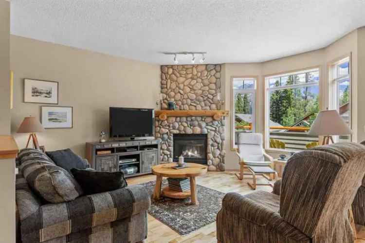 Duplex For Rent in Canmore, Alberta